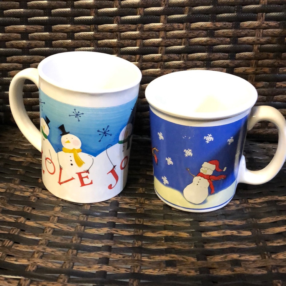 Set of 2 large Christmas mugs